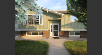 Rundle – 2 Bedrooms, 1 Bath Basement