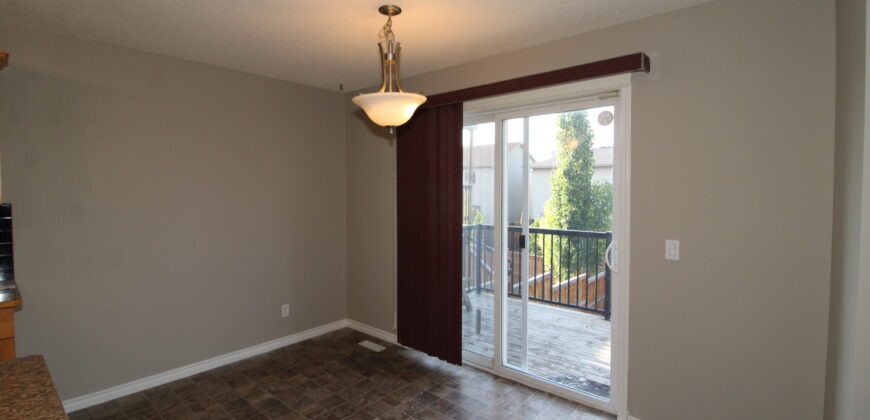 Airdrie- 3 Bedrooms+Den/2.5 Bath MAIN SUITE with Double attached Garage