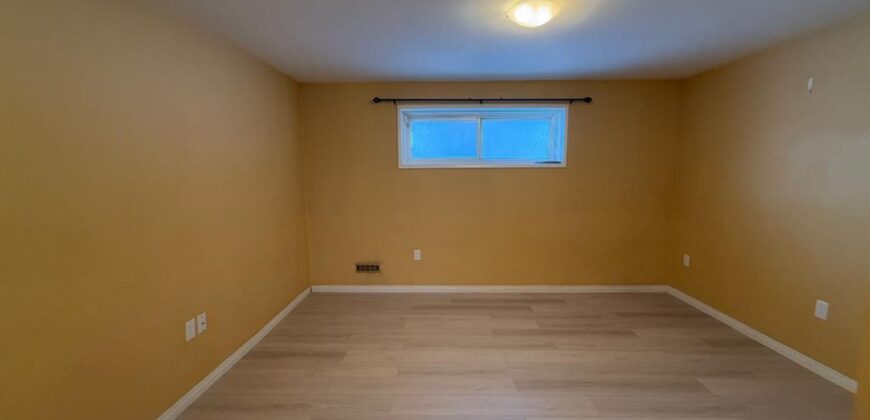 Rundle – 2 Bedrooms, 1 Bath Basement