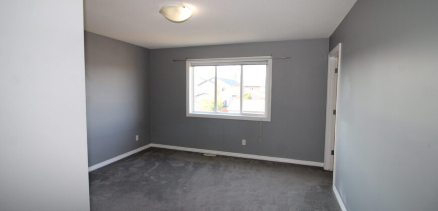 McKenzie Towne- MAIN SUITE-3BR+Bonus/2.5Bath, with Dbl. Detached Garage