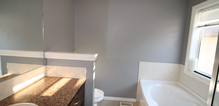 McKenzie Towne- MAIN SUITE-3BR+Bonus/2.5Bath, with Dbl. Detached Garage