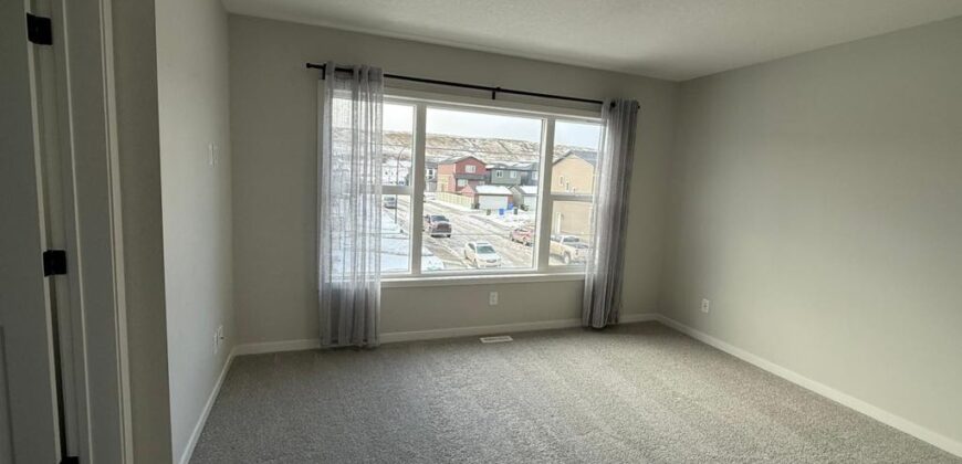 Wolfwillow- Beautiful 3Br/2.5Bath House in SE Calgary