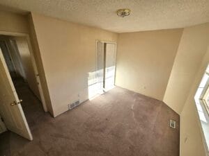 9400121.v.cdd509420729c619c525d12501568d79